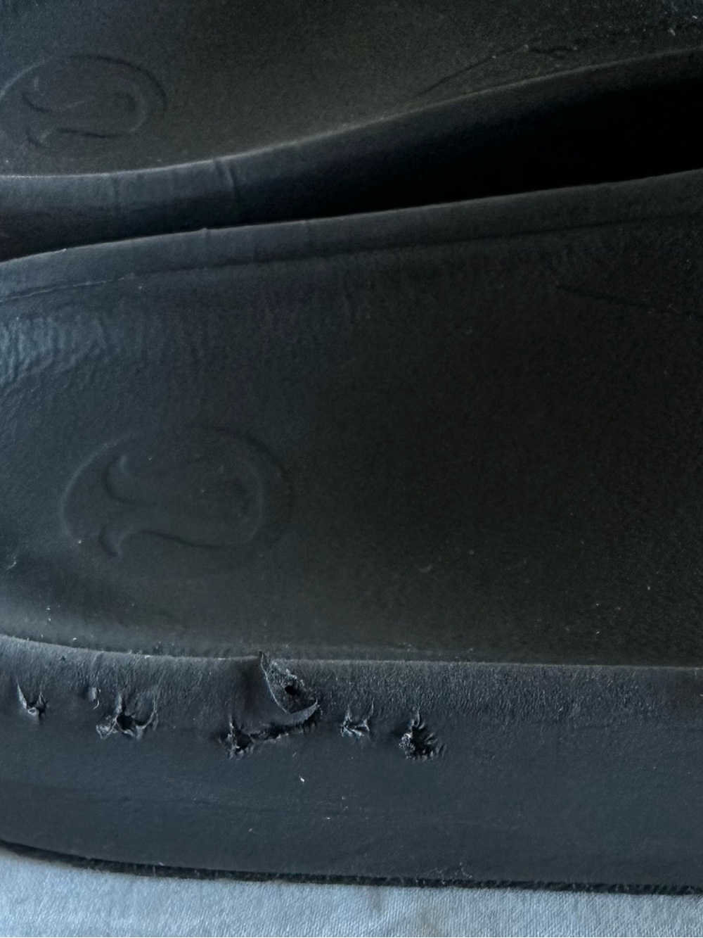 Lululemon Restfeel Black Slide Sandals - Picture 4 of 4